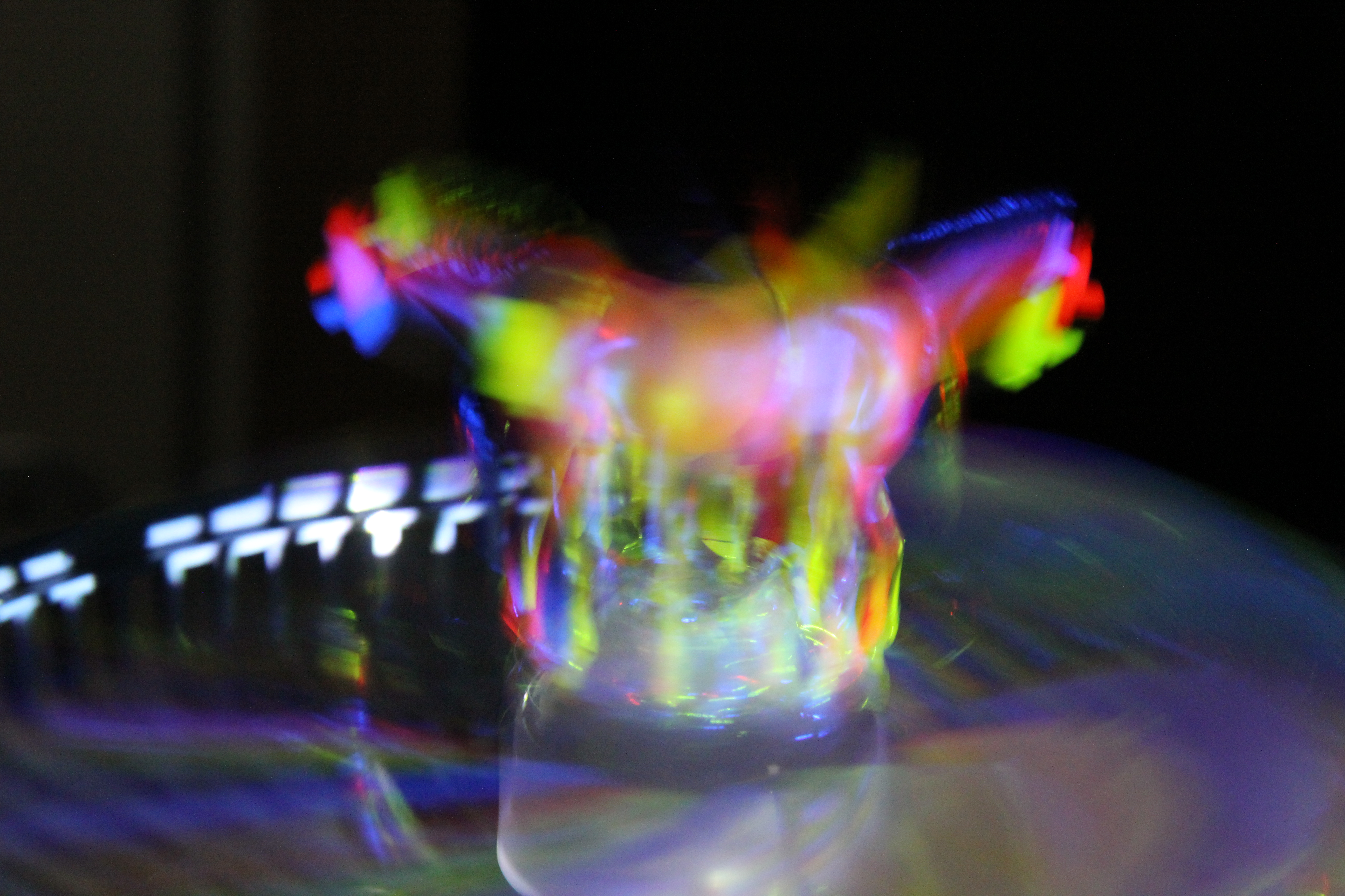 偽彫刻 “imitation sculpture”